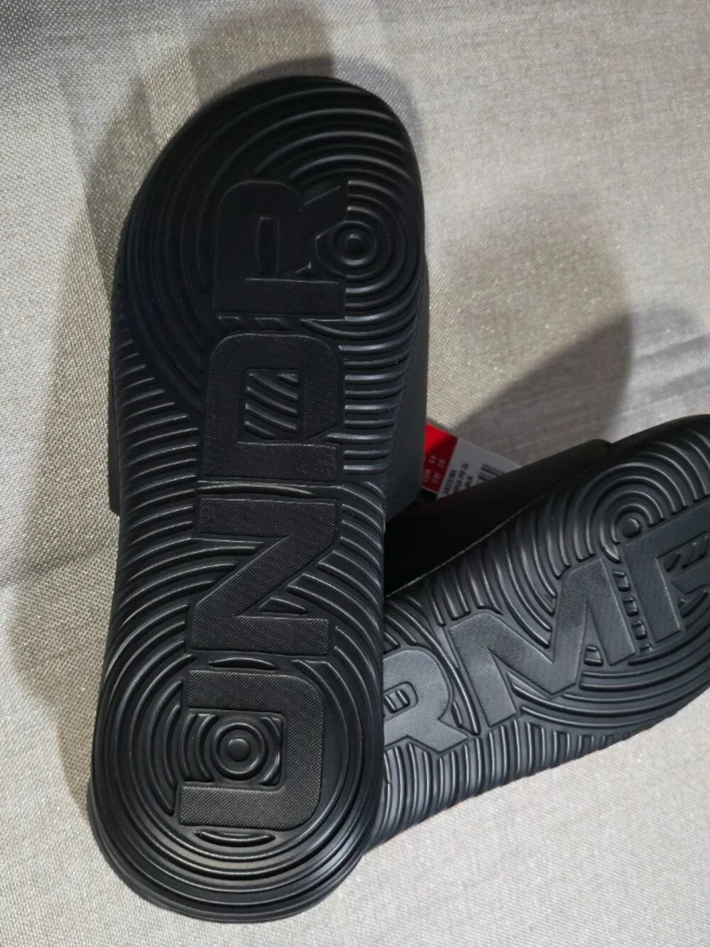 NWT Under Armour Men's Size 10 Slides